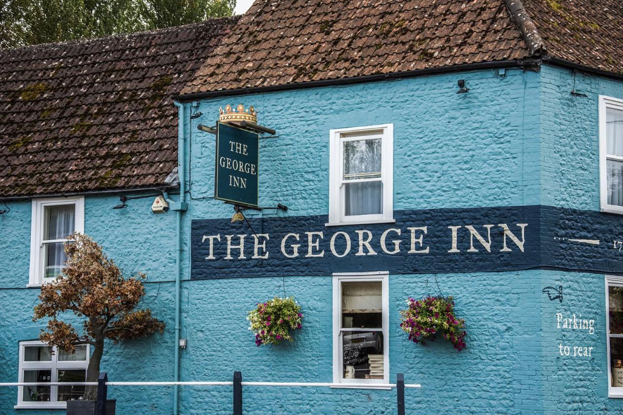 The George Inn Warminster Kültér fotó